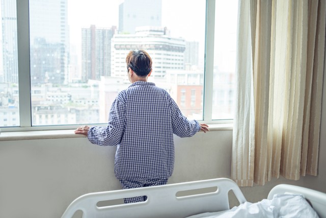 我借给朋友10万元3年了怎么办,我借给朋友十万他不还咋办