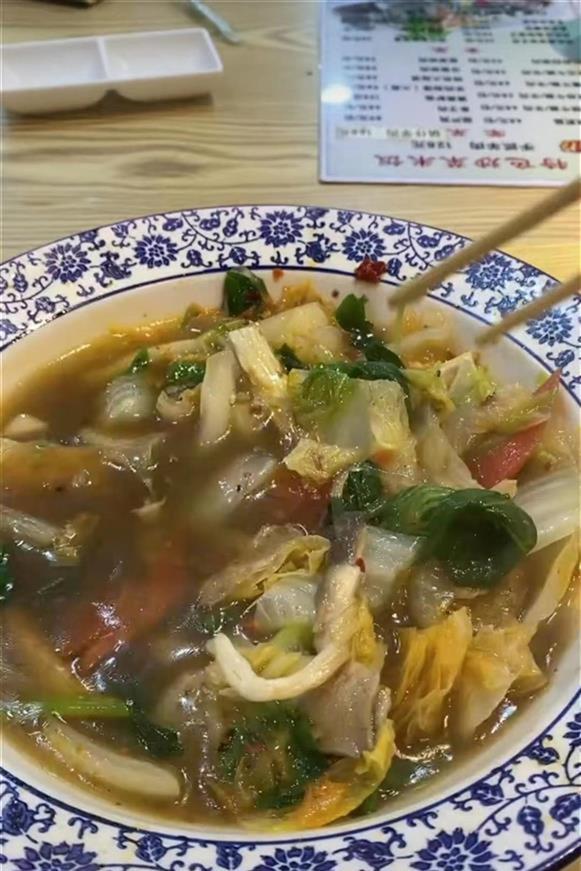 目前西安市所有餐馆要停业吗,西安面馆停业通知新闻