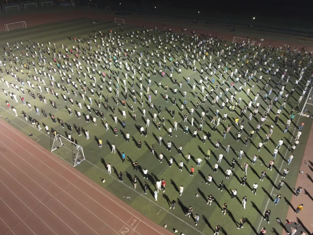 健身姐妹花网红,师大健身女网红