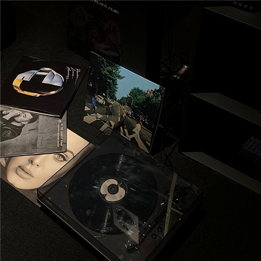 伤感夜晚丧图,丧系伤感朋友圈背景图