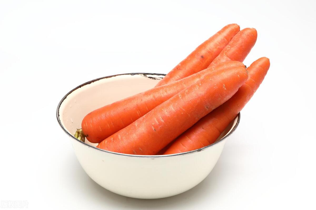 眼睛肿了就热敷？太天真！学会这几招，帮您快速缓解不适