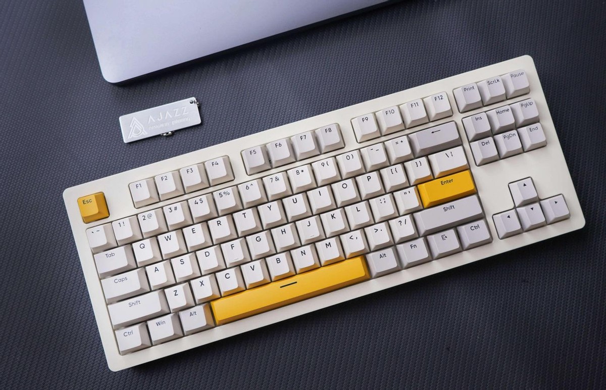 键盘中的美食家！黑爵AKC087千层酥体验：颜值和手感全都要