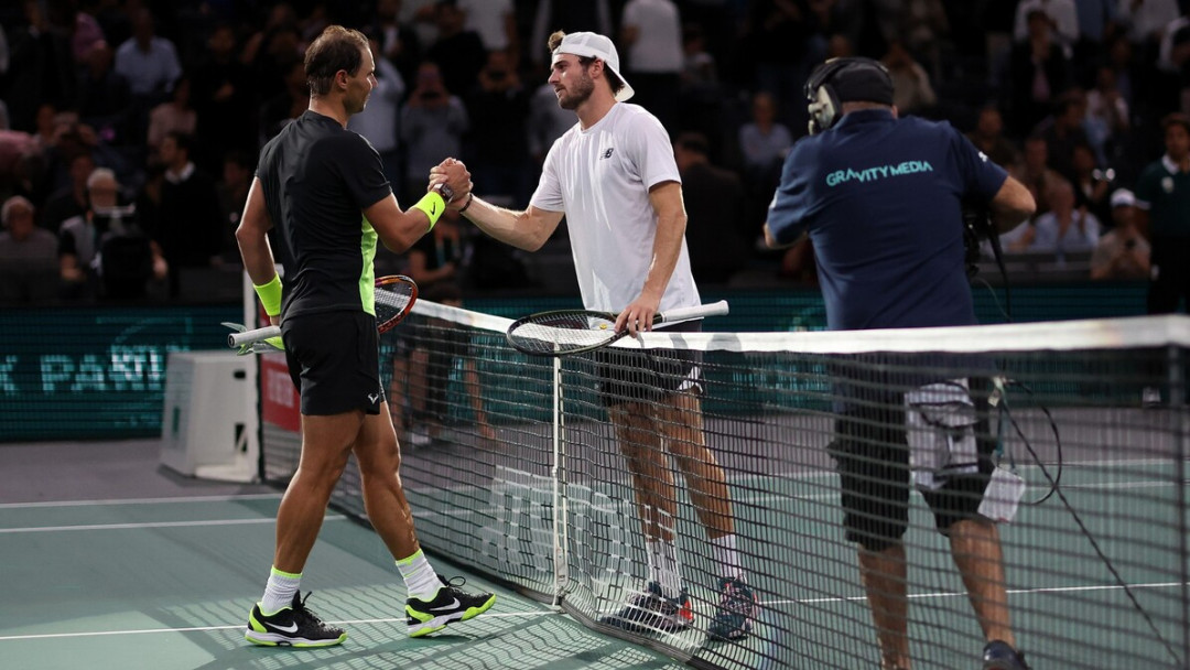 美式对抗保罗,美国大兵西班牙