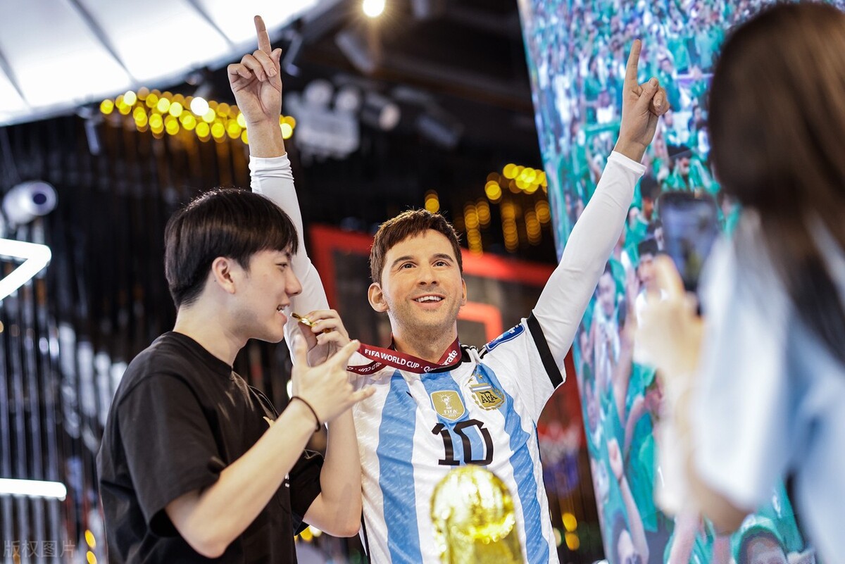 梅西第一次中国行视频,梅西这次来中国干什么了