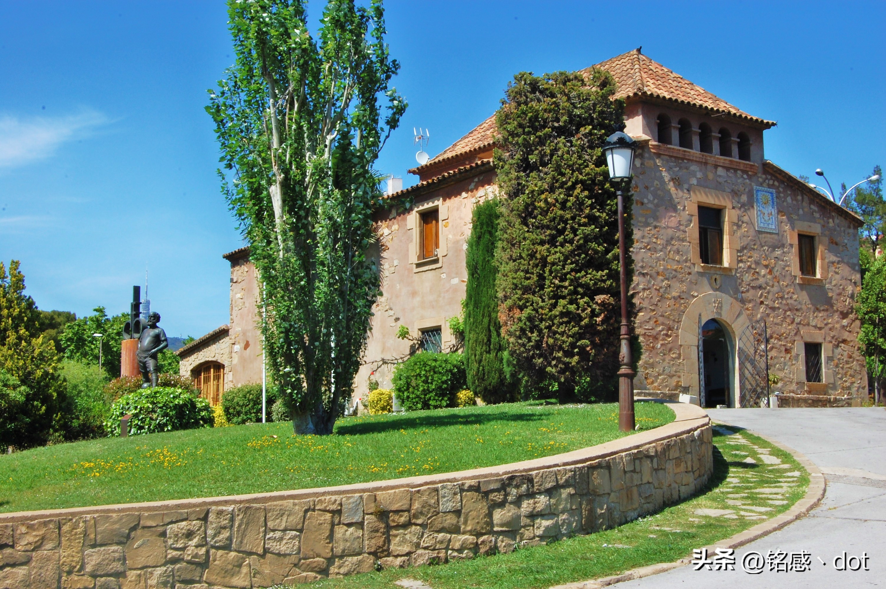 足球星坛巨星梅西的背后故事,球王梅西的传奇足球之路