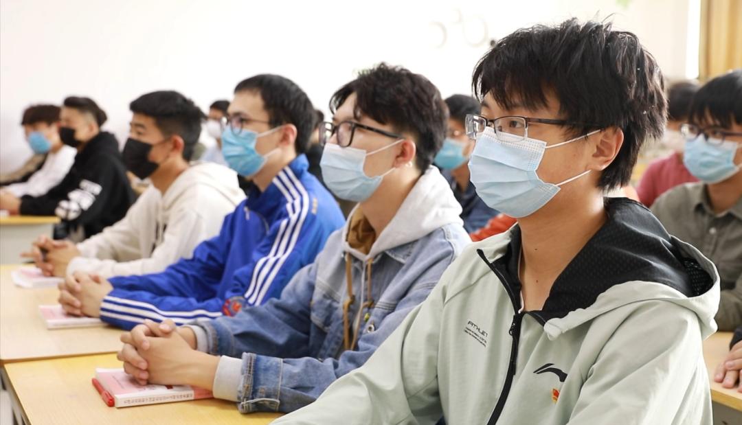 人生这堂课我们要学的东西很多,这堂课别样精彩