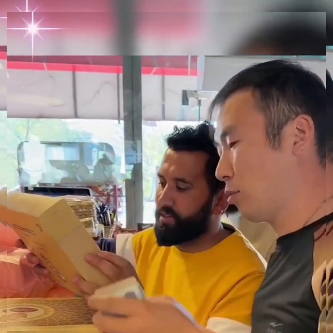 一凡的工资多少,一凡到底有多少钱