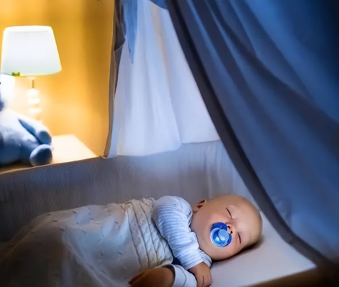 宝宝睡觉前哭闹撕心裂肺的原因,小孩子睡觉前哭闹是什么原因