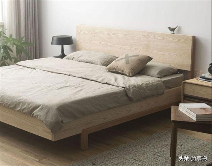 卧室床选1.5米还是1.8米的好,卧室床铺选1.8米的还是1.5米的