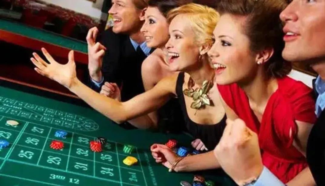 *球赌**和炒股，哪个死得更快？