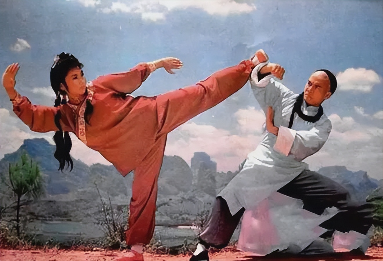 李连杰的动作片干净利落无人能比,九十年代李连杰经典动作片的回忆