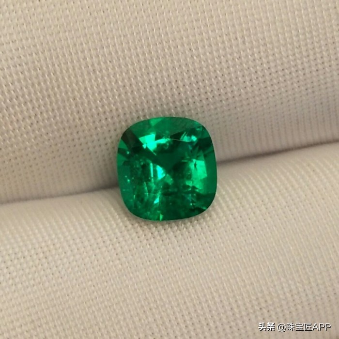 4种“窦娥冤”宝石盘点！委屈！明明是仙女但就是不上镜！