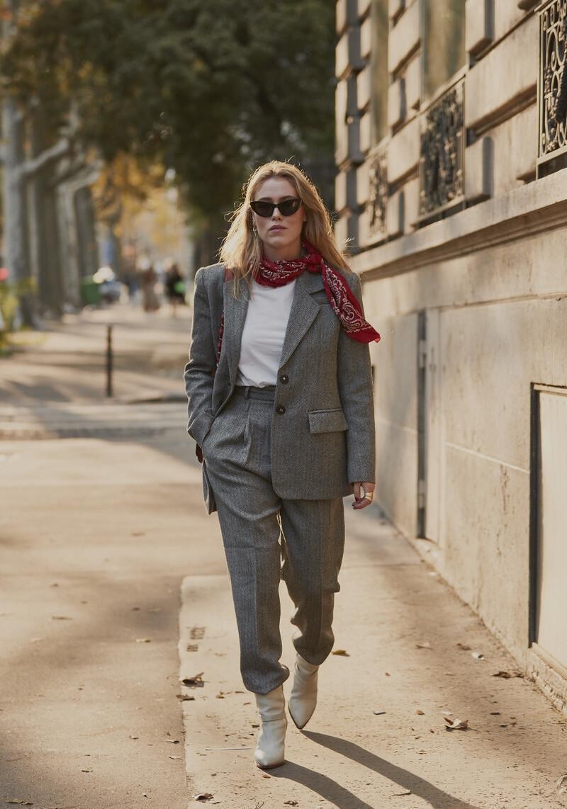 冬季穿羊绒西裤,冬天加厚不加绒的西裤穿着会冷吗