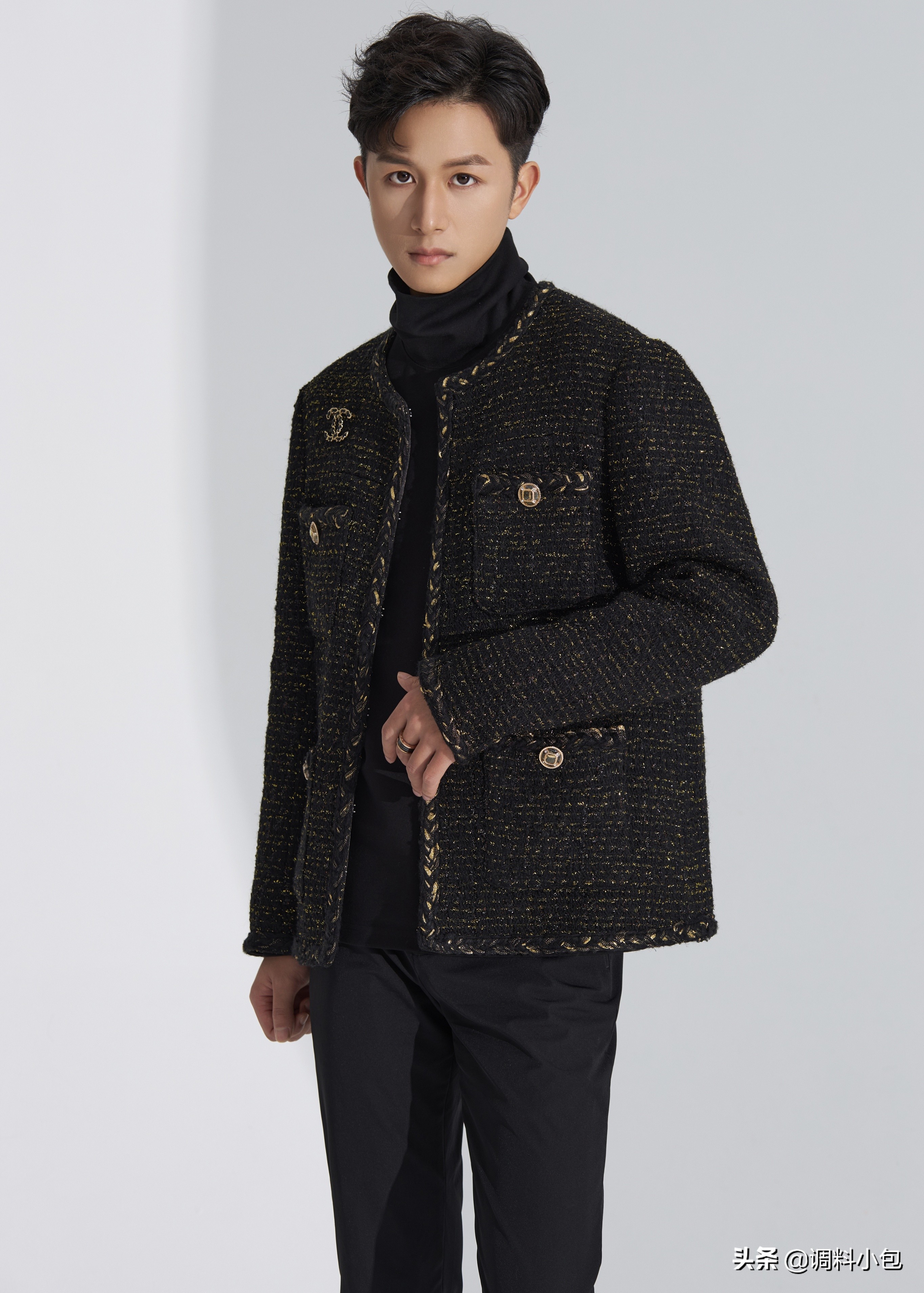 阳光帅气故明《反派太爱我了怎么办》化身“潘安镇第一捕快”