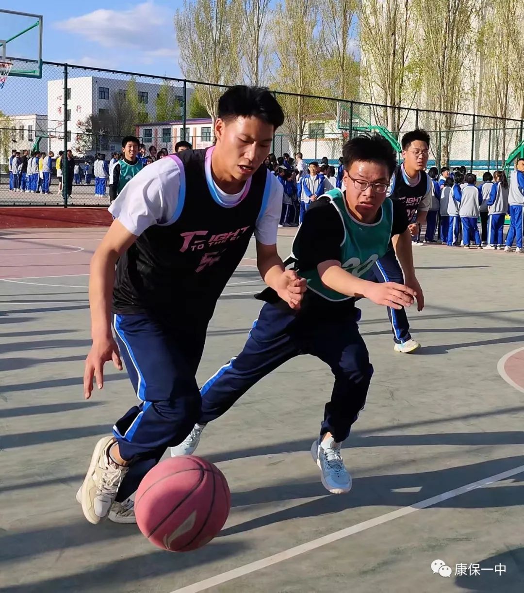 青春无畏逐梦扬威篮球赛,青春无畏迎篮而上篮球比赛