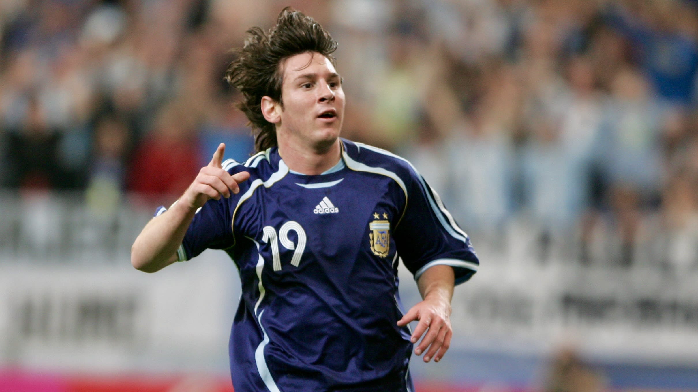 09年后梅西对皇马总战绩,梅西c罗荣誉大盘点