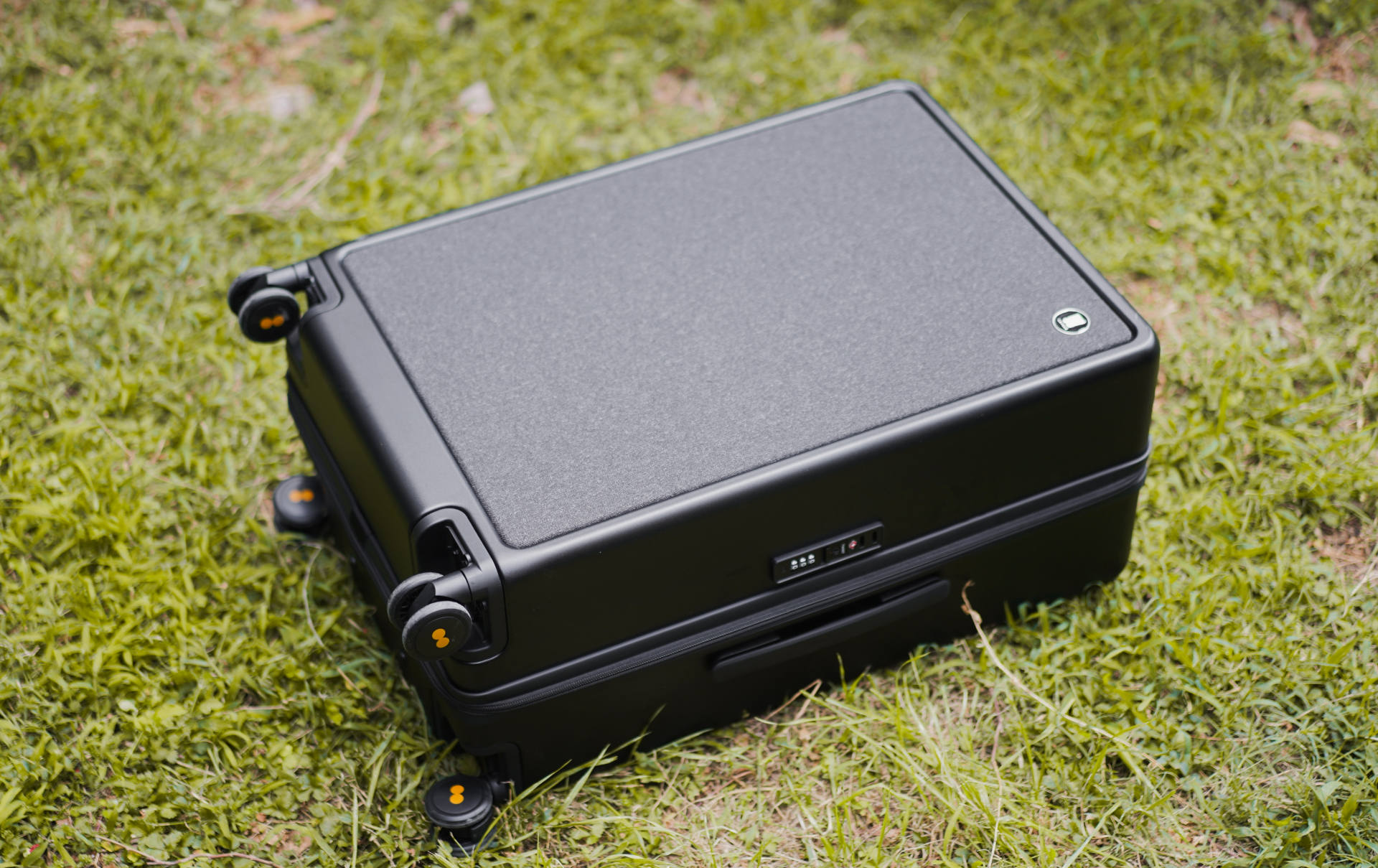 带上它，随处都是家—地平线8号城市脉搏拉杆箱