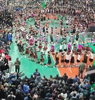 “村BA”在玩一种很新的东西!