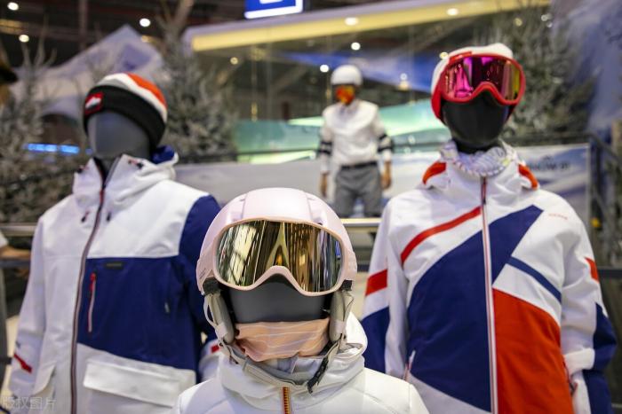 狂赚73亿！“直男天堂”迪卡侬，靠拿捏中国女人翻身