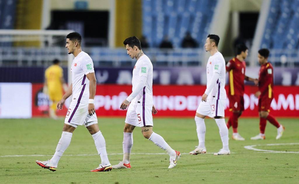 前国脚炮轰足协,国安球迷炮轰足协完整视频