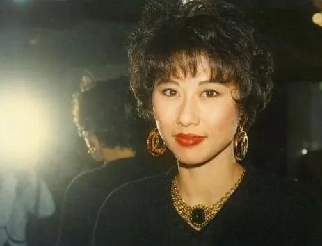 叶倩文与林子祥分别出生何年,叶倩文靠林子祥才出名吗