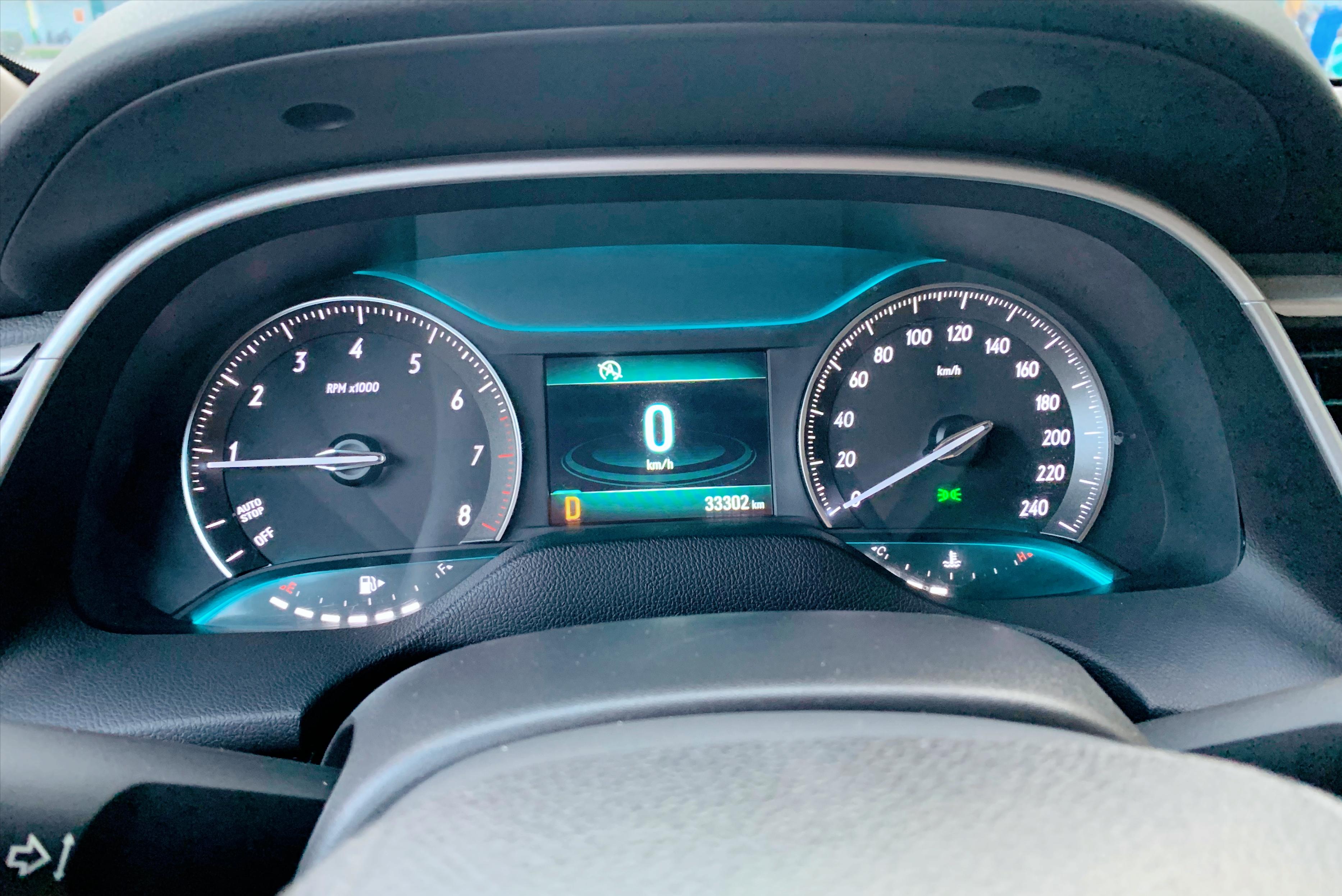 启动车转速低于1000转,启动车转速1300过一会儿降低800