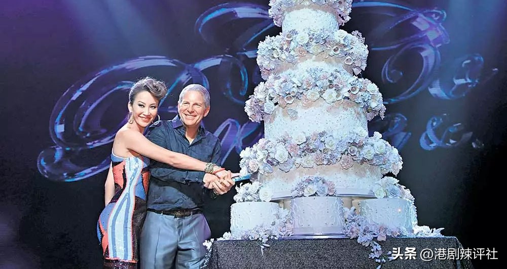 靠妻子上位并非富豪？李玟老公疑遭公司辞退，发声辩解被喷退网