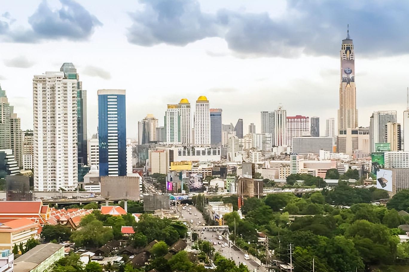 年轻小伙儿带领村民撸网贷案例,90后小伙带领全村疯狂网贷