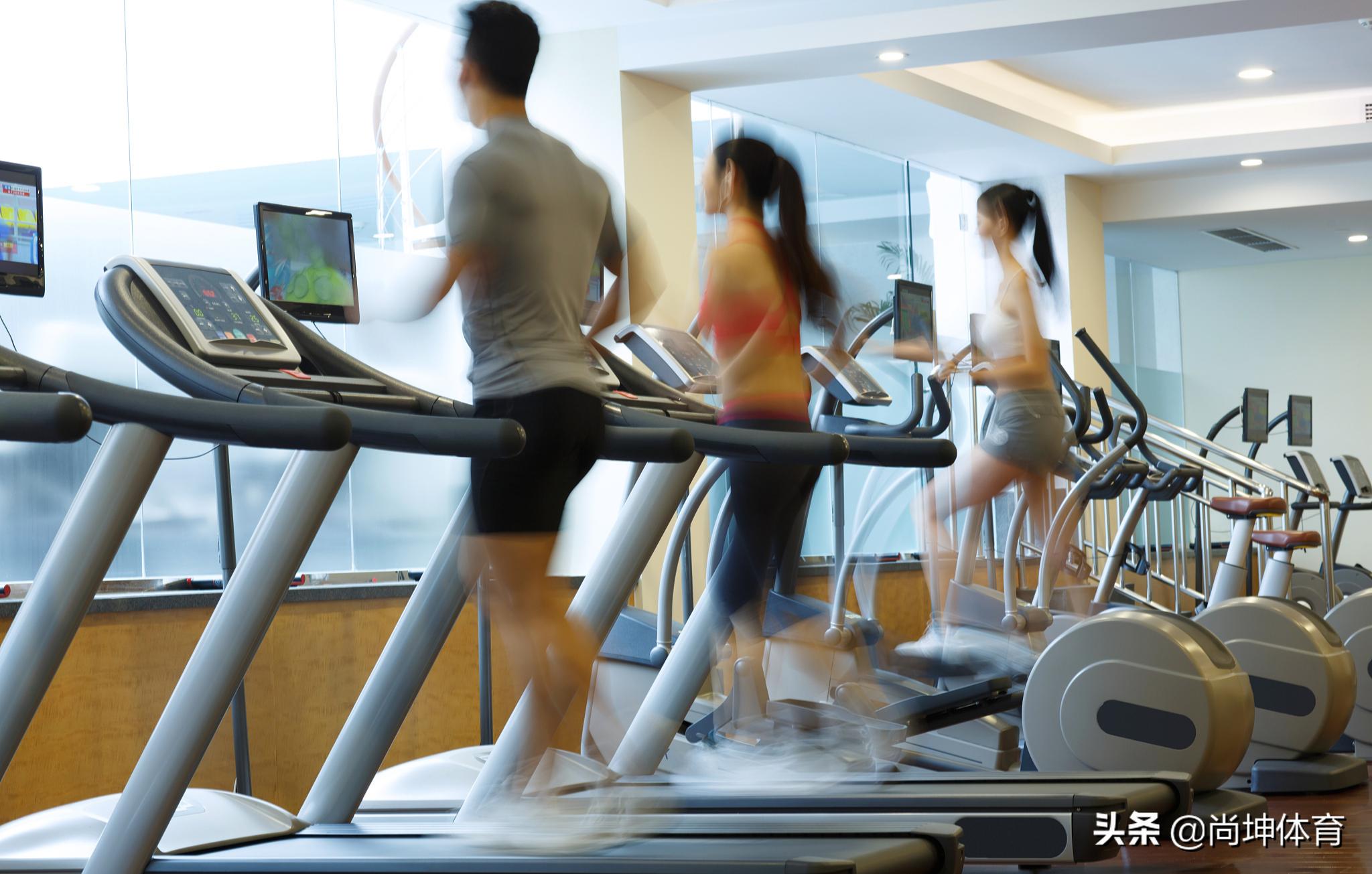 健身瘦肚子的最好方法,健身房瘦肚子操全集