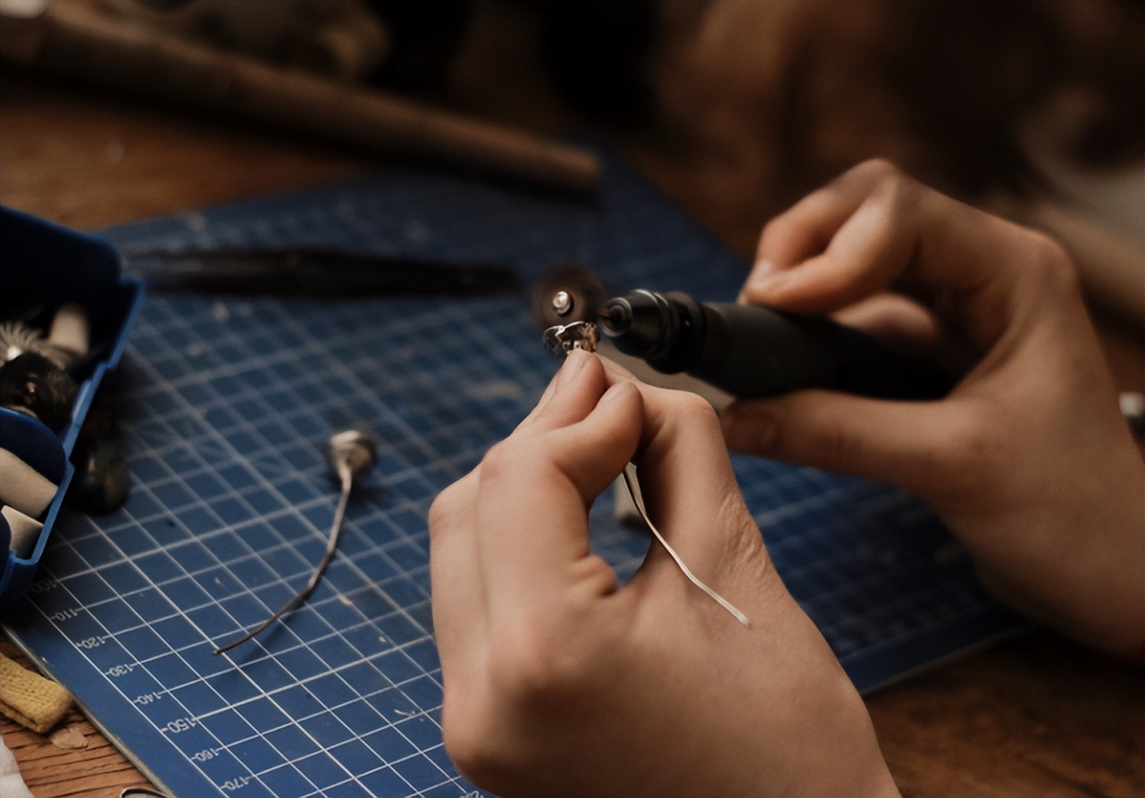 上海铁路局正式编制的待遇,上海铁路局工作有前途吗