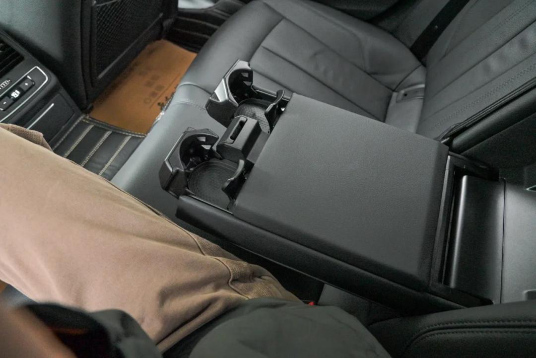 奥迪a4l 3.2 fsi quattro 旗舰型 (2019奥迪a4l quattro二手价格)