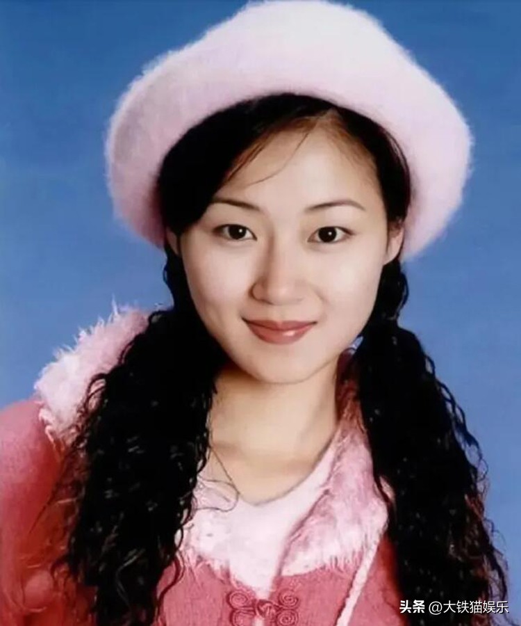 割过双眼皮的女明星对比,割双眼皮失败的明星谁最惨