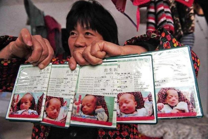 中国首例五胞胎，现年满22岁，妈妈坦言：如果重选，我一个也不要