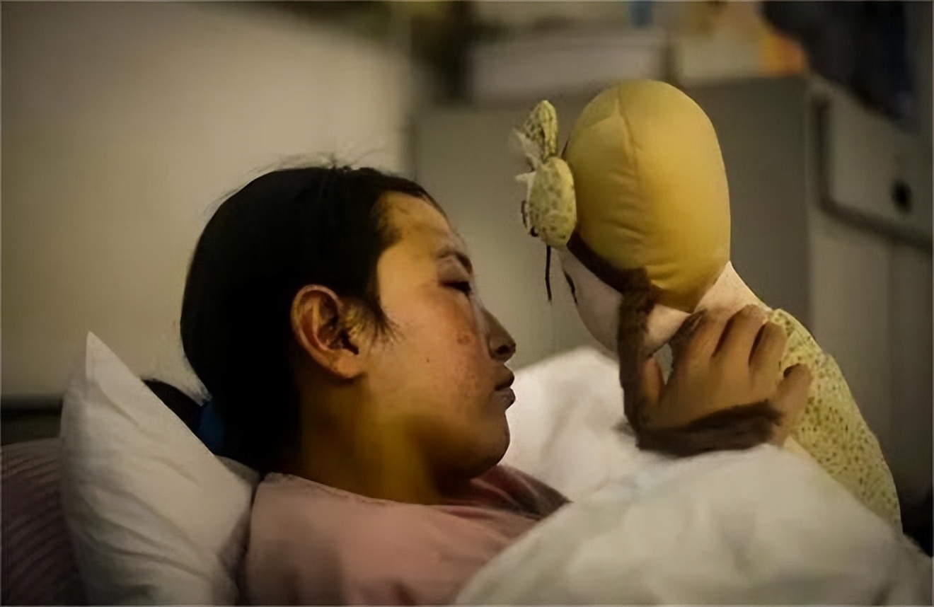 20岁女孩患虫癌死亡,少女患虫癌