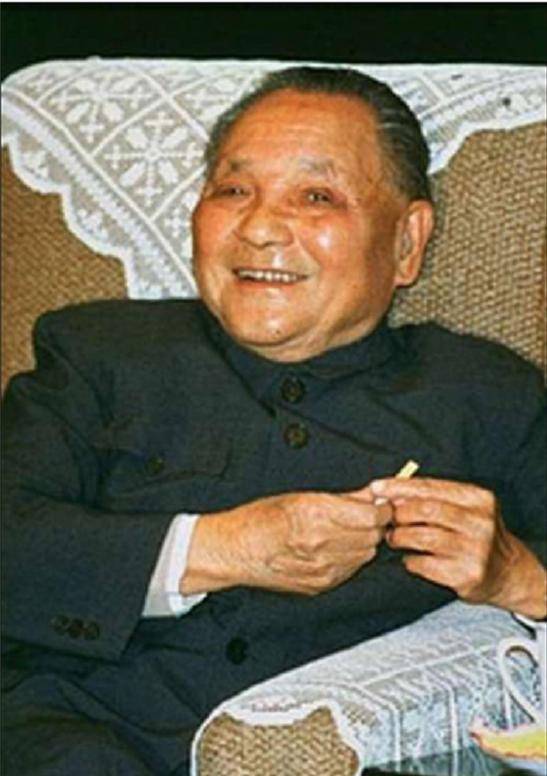 *小平邓**烟瘾大，晚年被女儿“管制”戒烟笑说：我这个人不自由啊