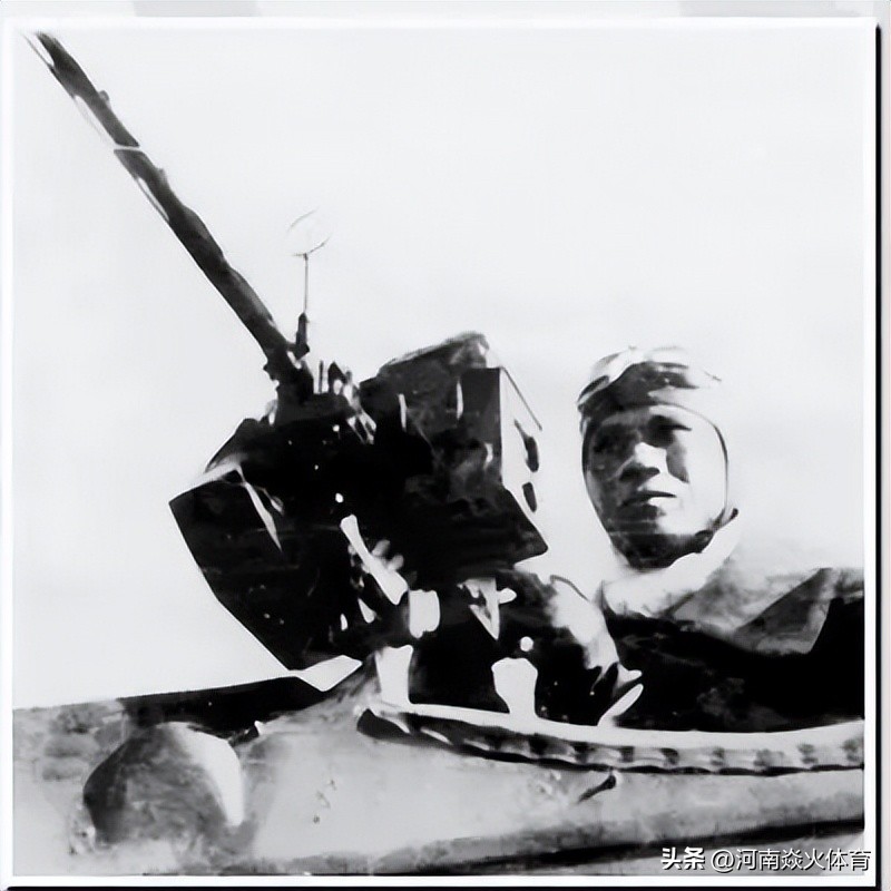 和拳王阿里球王贝利齐名的人,和贝利齐名的中国球王