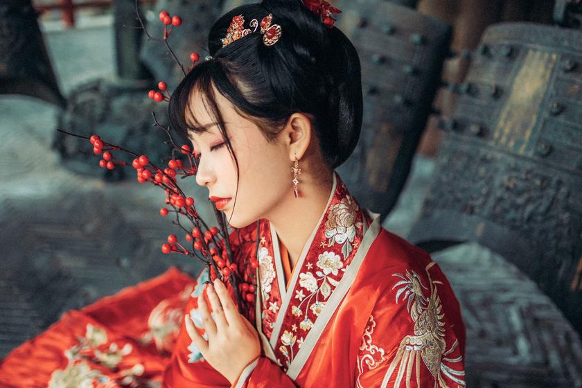 苏东坡诗词表现手法,苏轼写春日的诗句