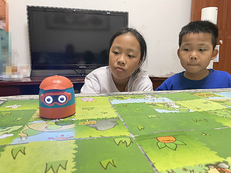 拼读编程机器人,给孩子学习的好礼物