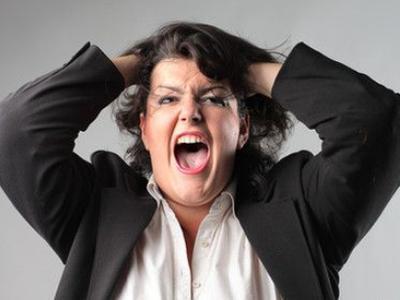 头上起疙瘩有脓包一挤出血,头上长疙瘩有脓包红肿怎么办