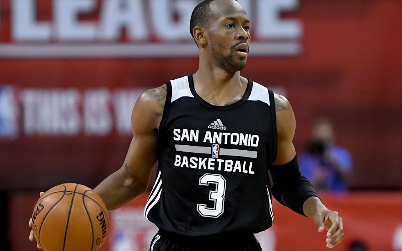 浙江广厦王博孙铭徽,浙江广厦教练王博孙铭徽