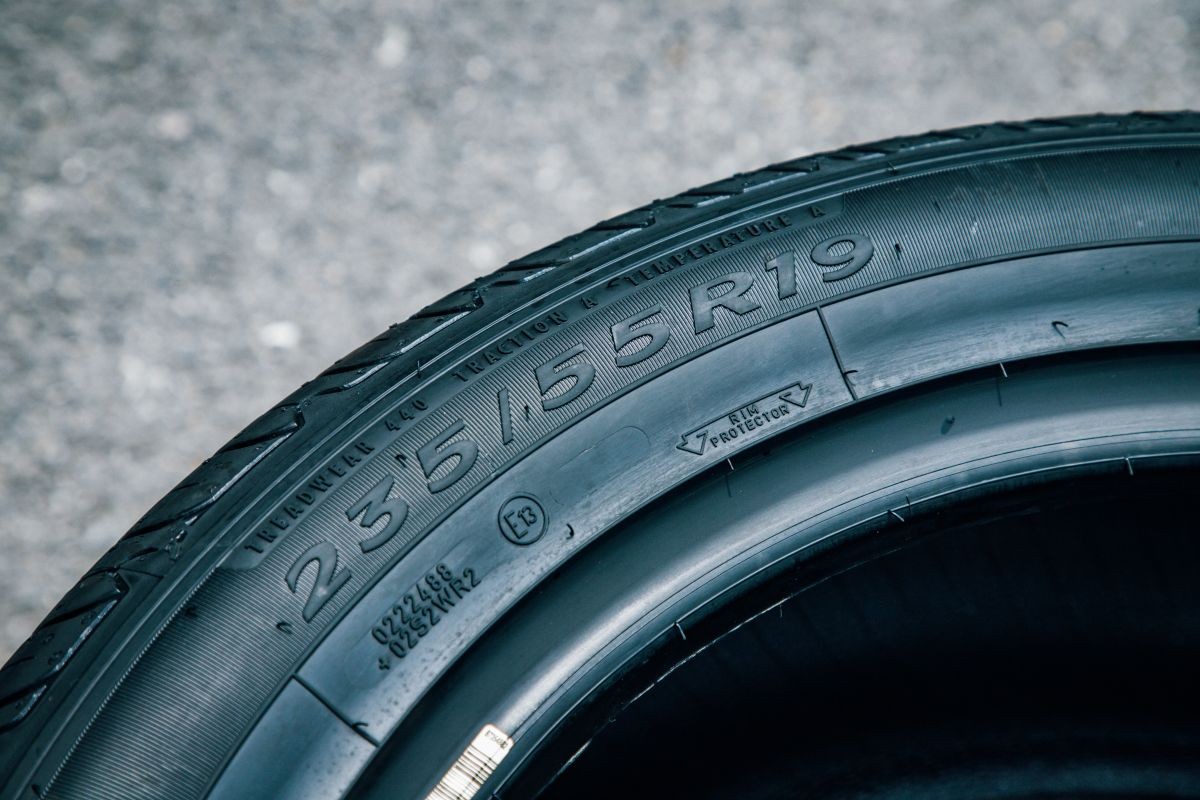 固特异御乘suv二代花纹很像的轮胎,固特异御乘ii代轮胎202