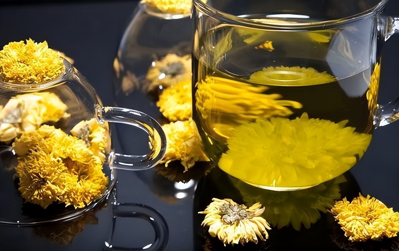 上了年纪要忌菊花茶？建议：牢记“2喝2不喝”，浑身舒爽精神好