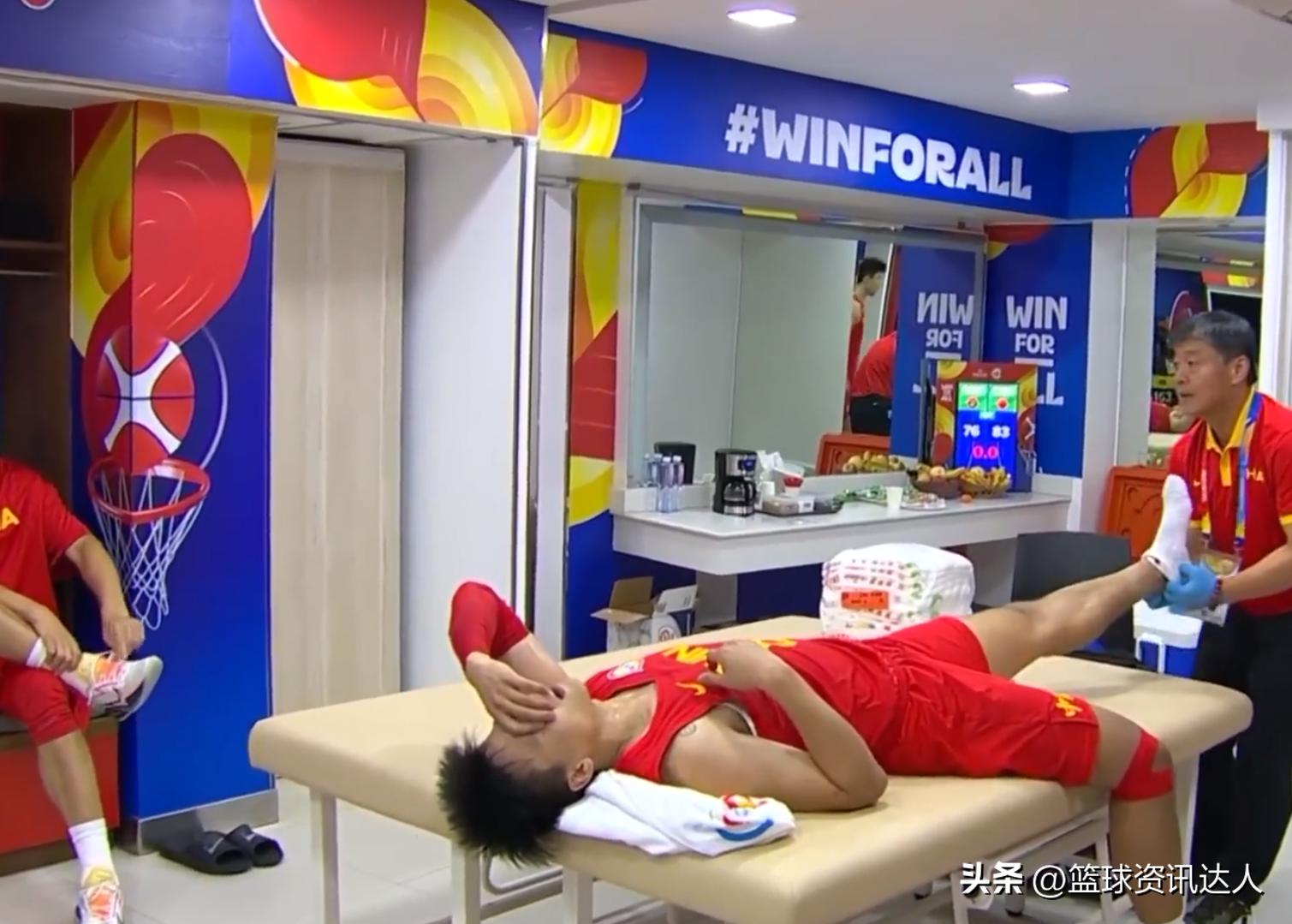 赵睿脚踝受伤,赵睿在韧带断裂后回更衣室哭
