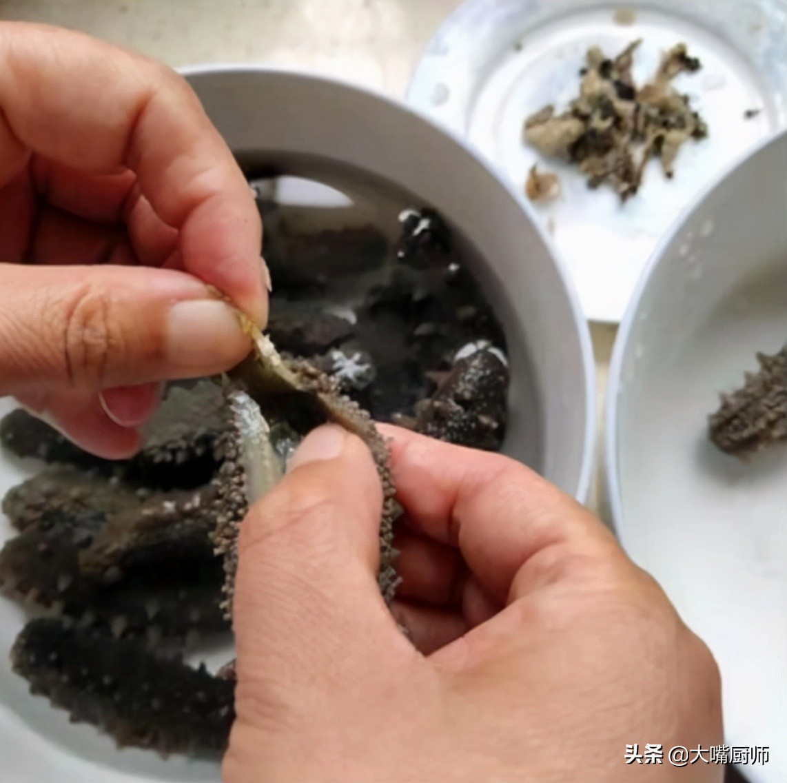 海参凉水泡还是热水泡好,涨发海参时切忌接触什么