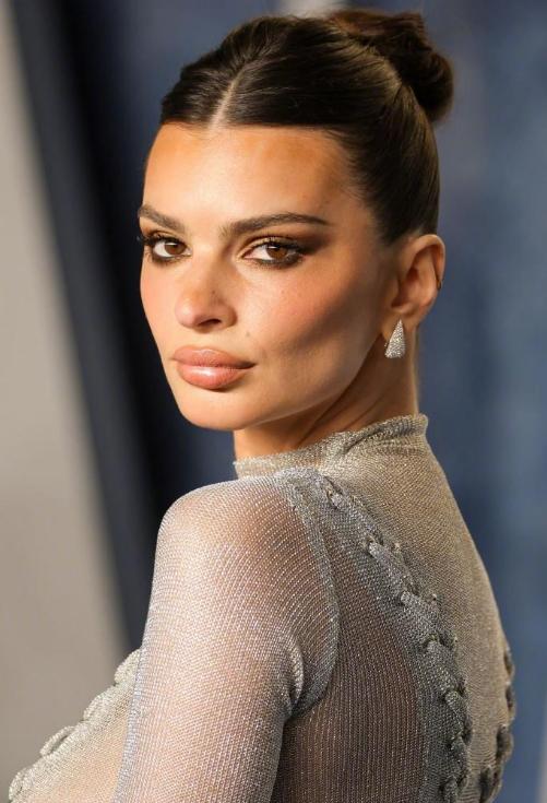 94届奥斯卡蓝毯超模,奥斯卡蓝毯肯豆