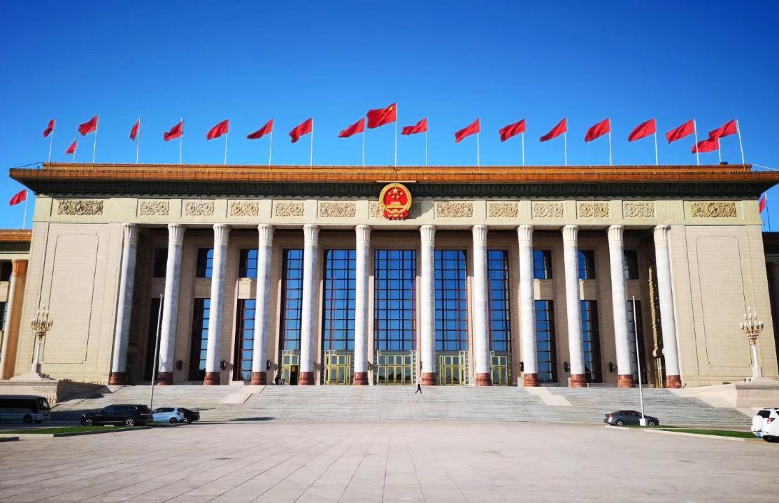 59年，人民大会堂竣工，毛主席看到穹顶后会心一笑：这谁的主意？