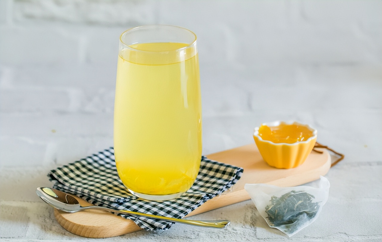 秋冬美白喝什么茶好呢女性,冬季喝什么茶让皮肤细腻光滑白嫩