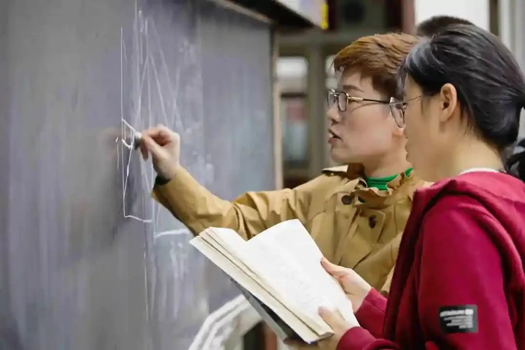 上了厦大这门课，会生活会选择，更会爱上经济学