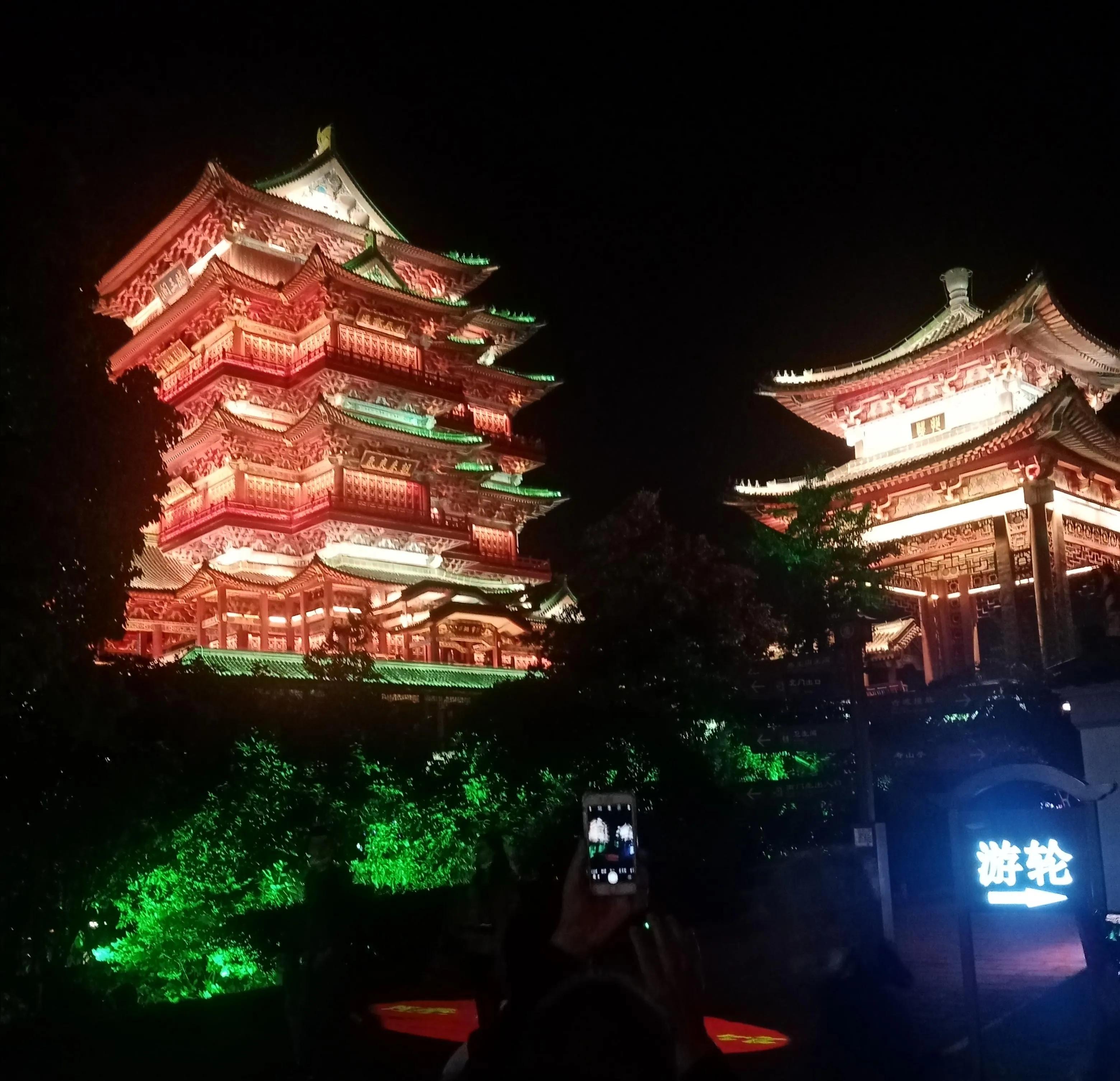 滕王阁是江南的三大名楼,滕王阁是我国三大名楼之首吗