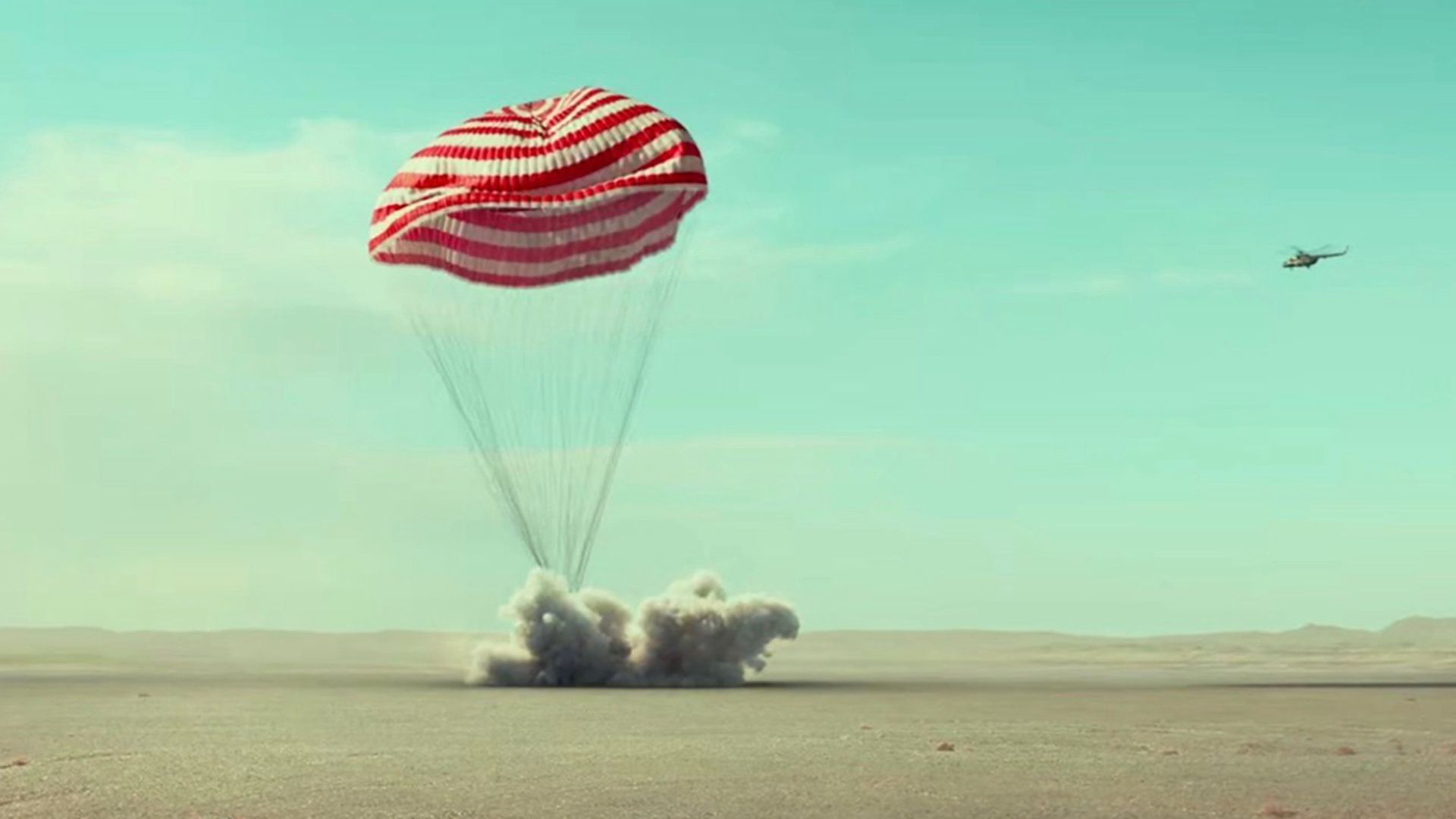 飞机上装巨型降落伞，坠机直接打开可以吗？